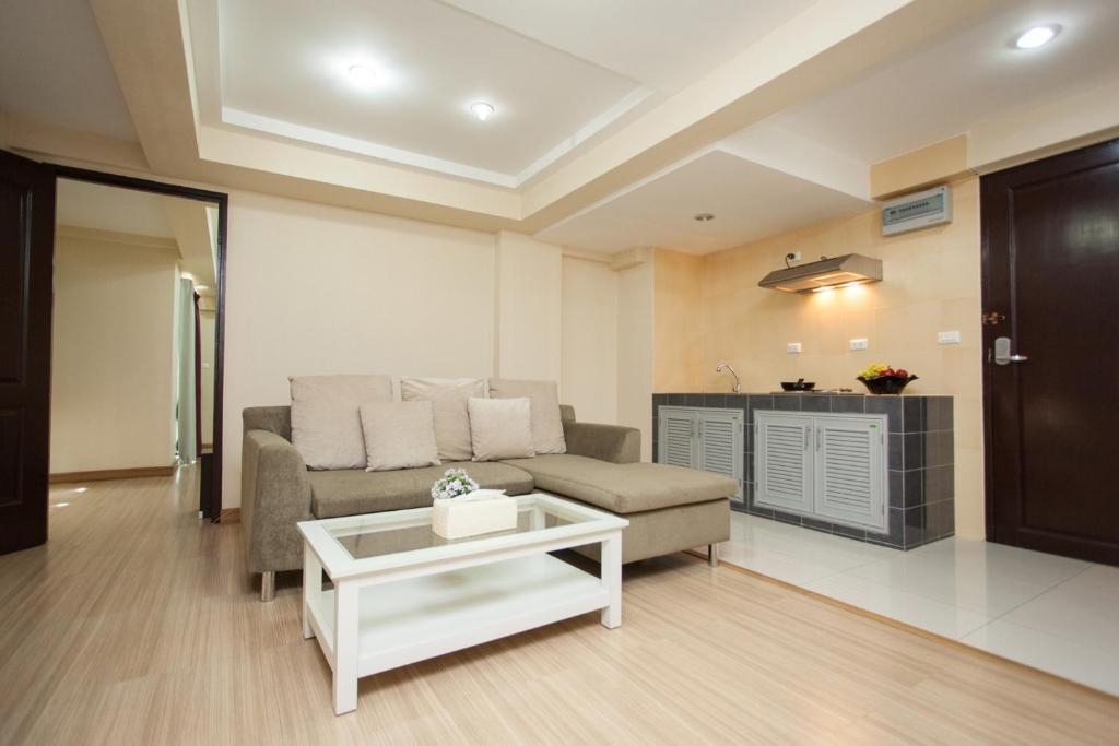 Alisha 2* Bangkok