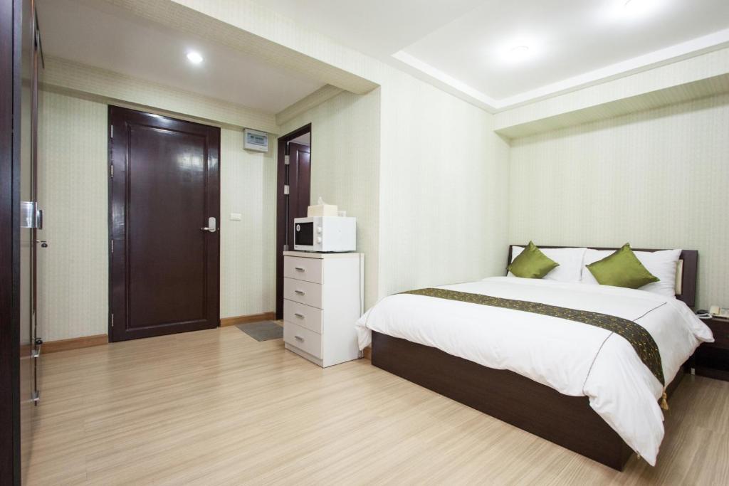 Hotel Alisha Bangkok