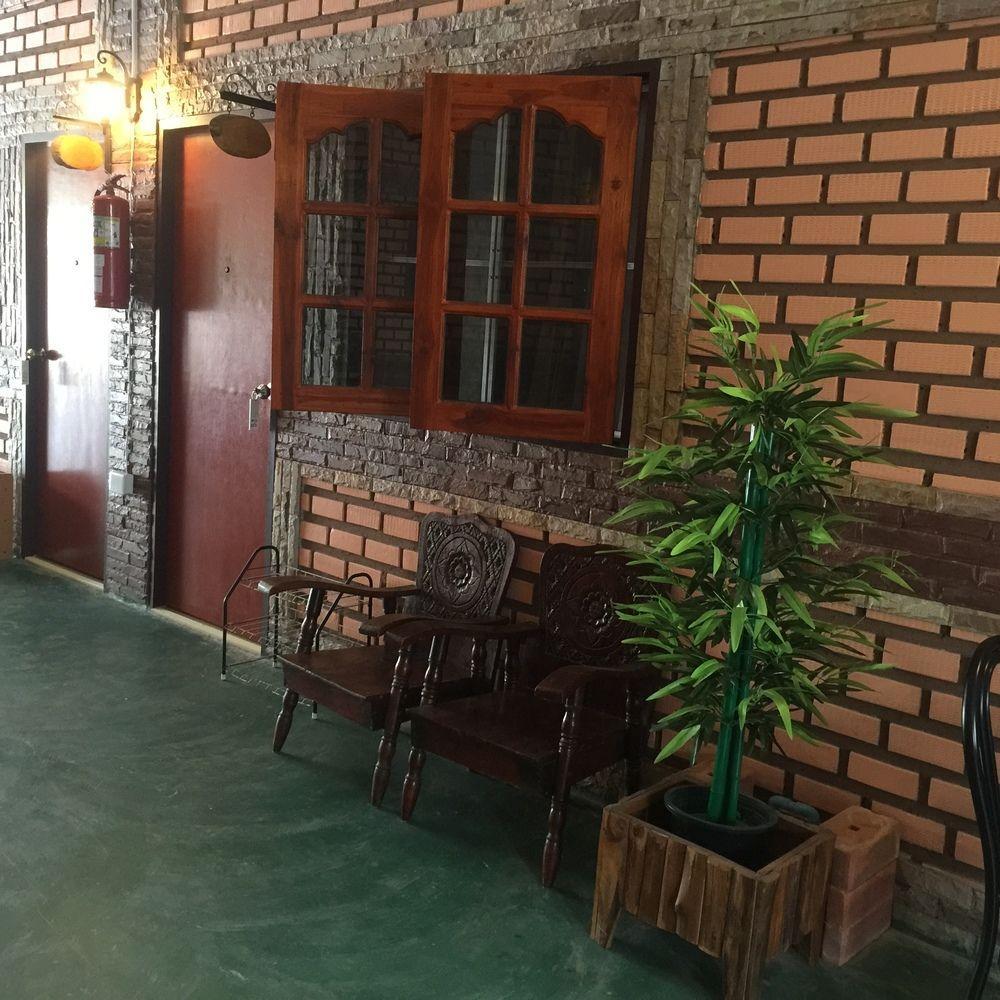 Phumthadarommanee Khlong Thom