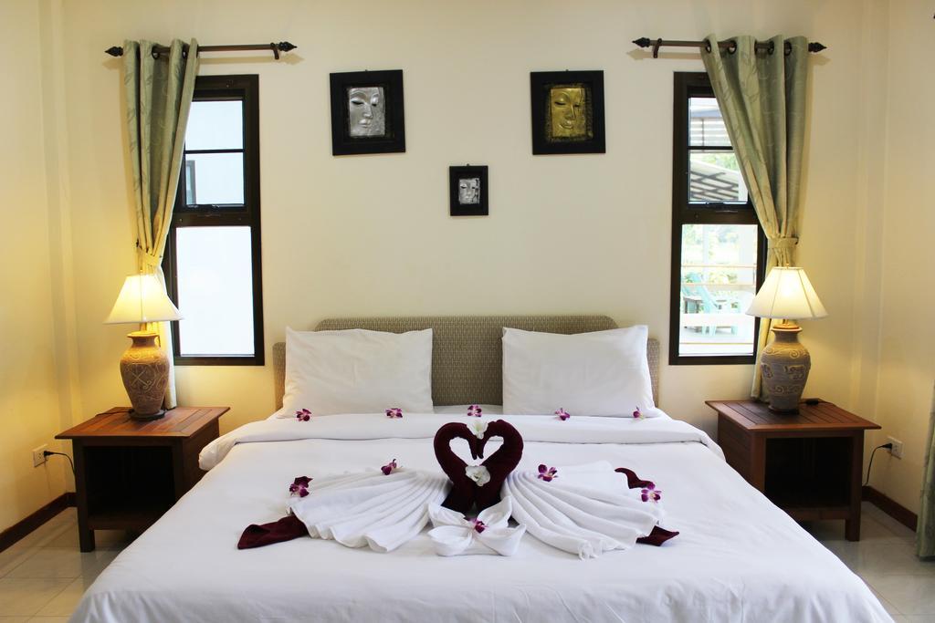 Cousin Koh Kho Khao Resort 2*