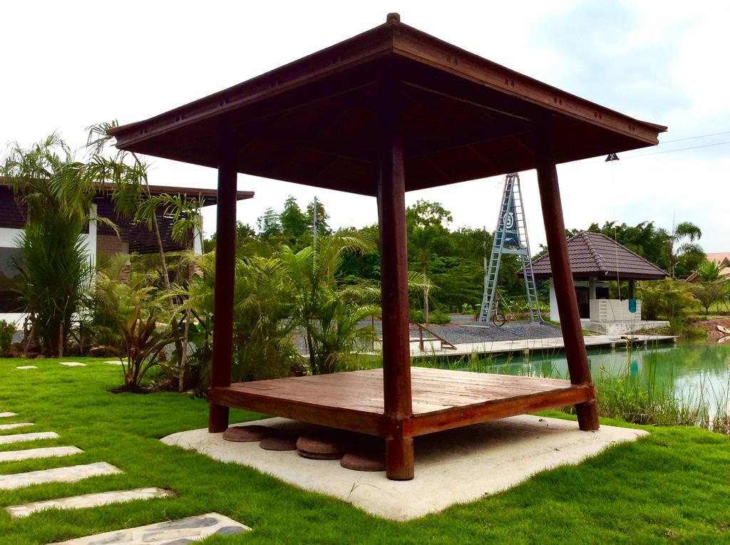 Atlantis Park Resort Noen Hom