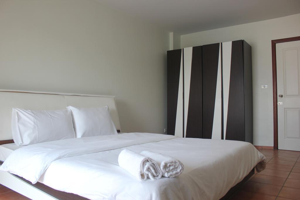 Inn Lomsabai 2*