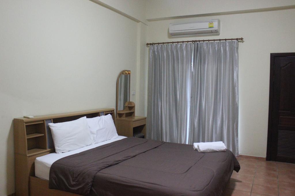 Inn Lomsabai
