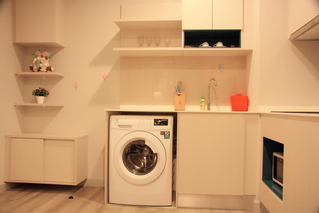 Apartment Centric Sea