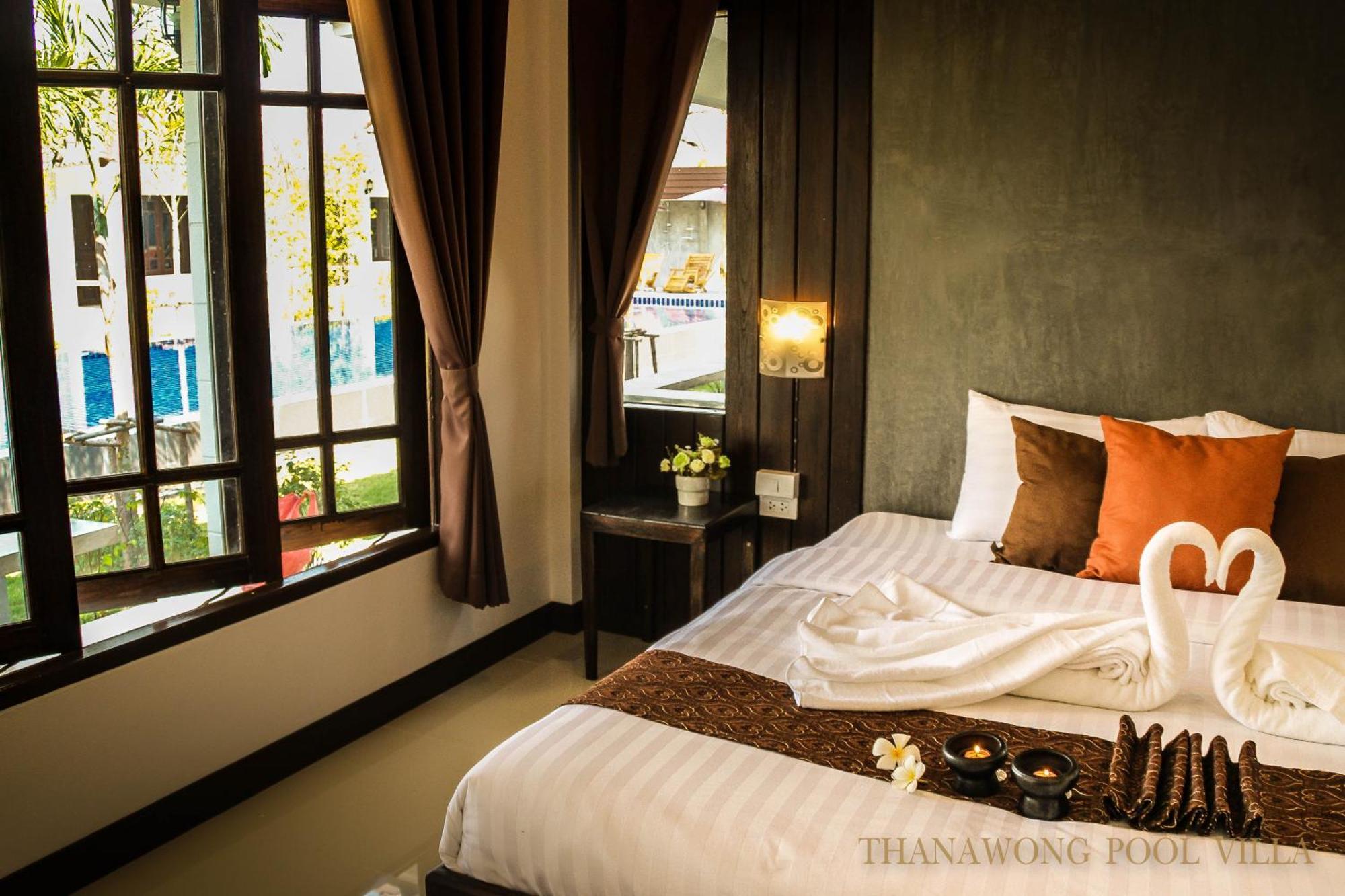 Thanawong Pool Resort