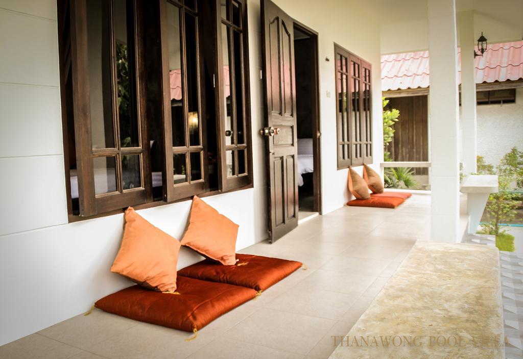 Thanawong Pool Resort