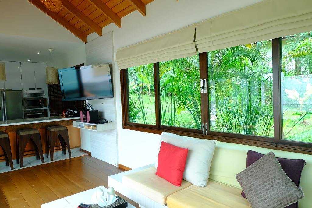 Jean Pool Villa