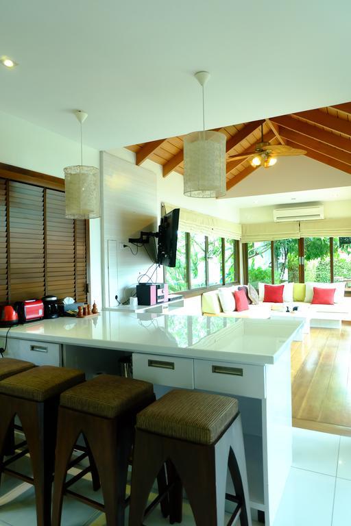 Villa Jean Pool *