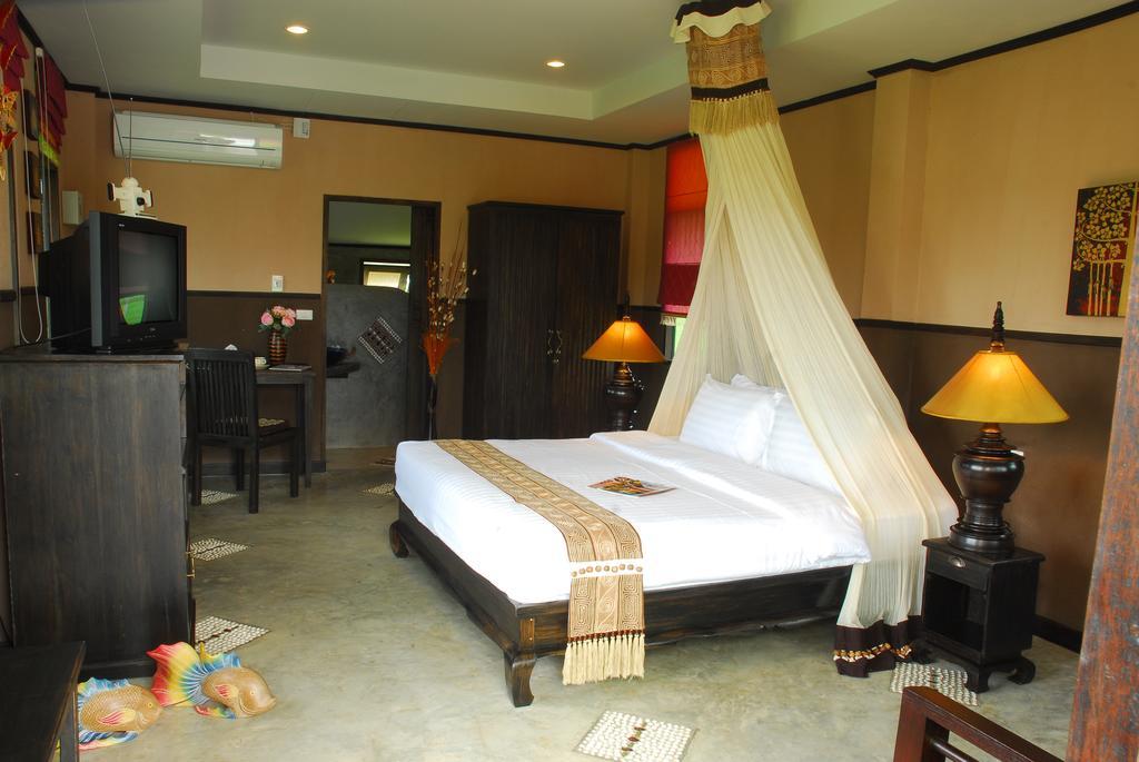 Baan Chai Thung Resort