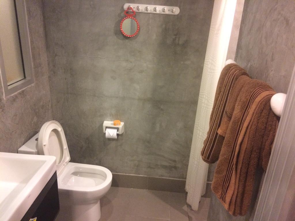 Sea View 1Br Condo Beach Gym Sauna Pool *