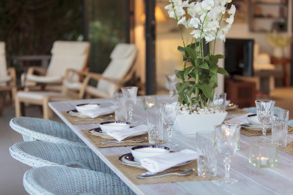 Tradewinds Beach House *