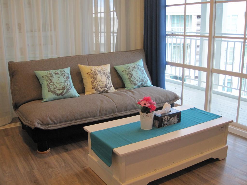 Apartment Summer Unit 703