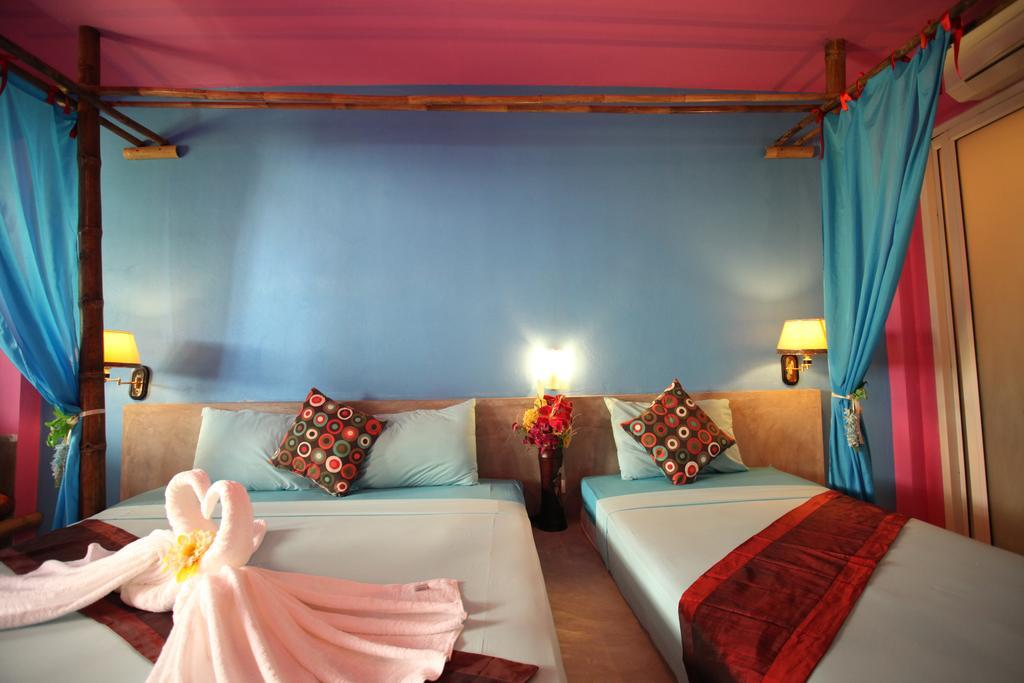 Cha-ba & Art Gallery Resort Koh Lanta
