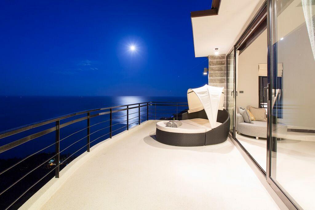 Peak - Award Winning Luxury Two Villa