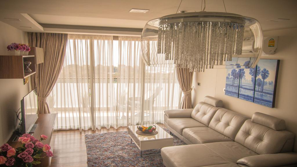 Apartment Luxury Seaview The Peak Towers 200m To Pattaya