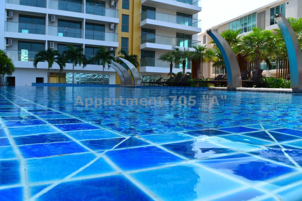 Apartment Luxury Seaview The Peak Towers 200m To Pattaya