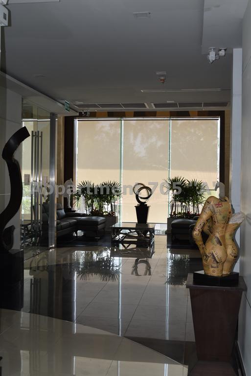 Apartment Luxury Seaview The Peak Towers 200m To