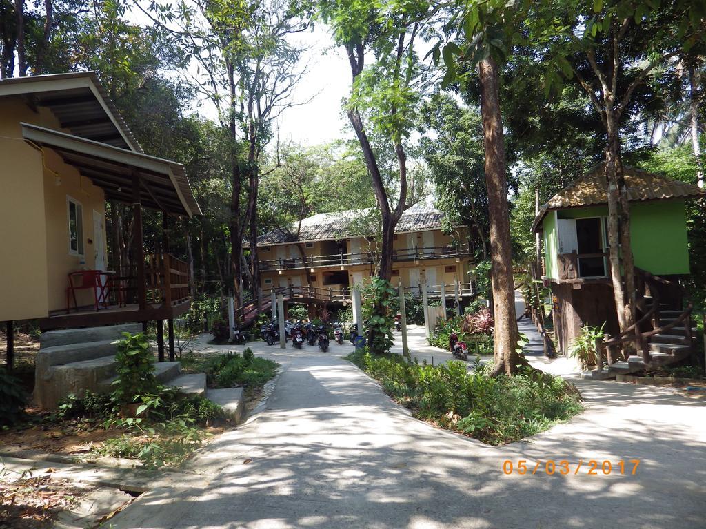 Resort The Sun And Restaurant Koh Phayam