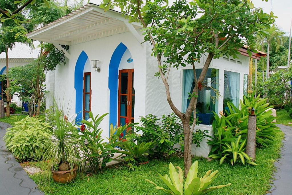 Baanmontra - Resort Ban Krut (Prachuap Khiri Khan)