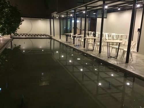 Hotel October
