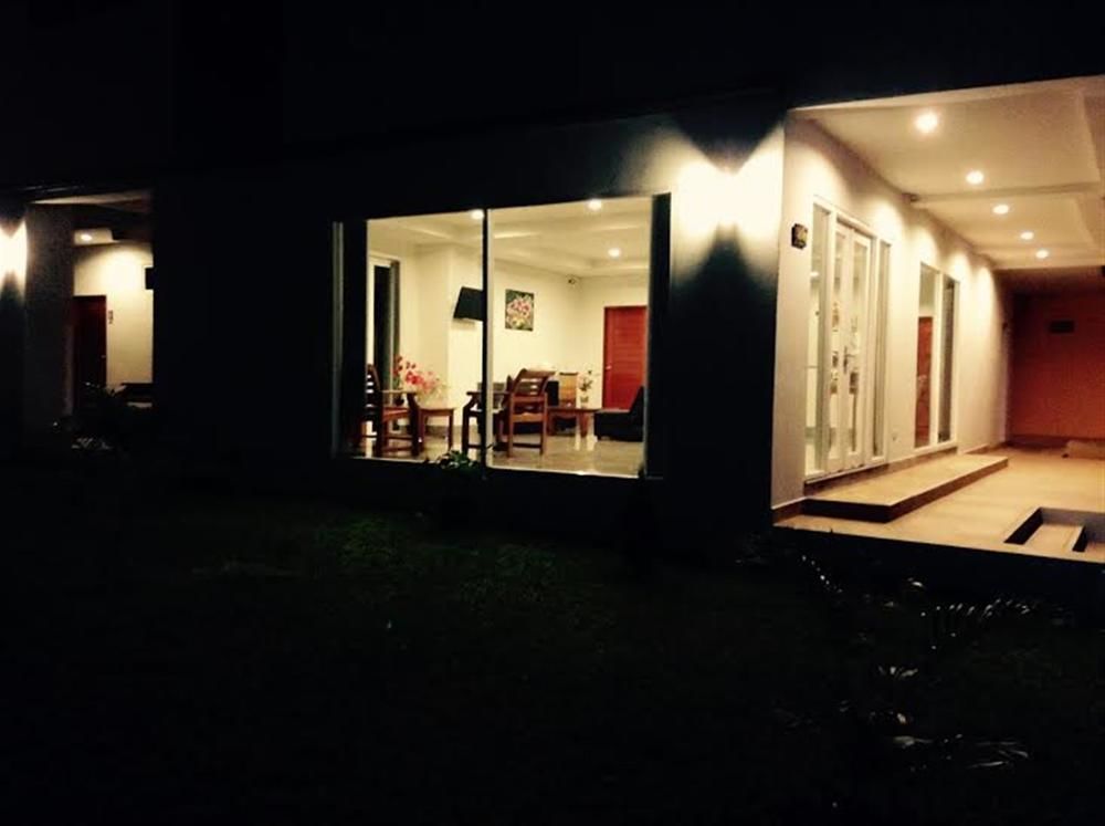 Phuket Siray Hut 2*