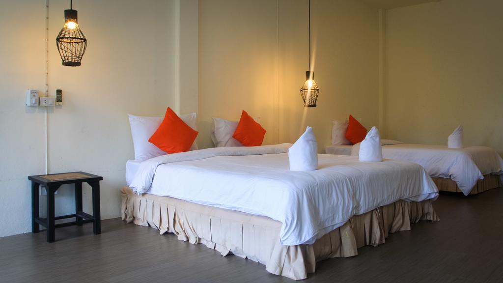 Sunshine Hotel