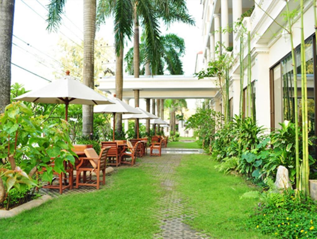 Mae Pim Hotel