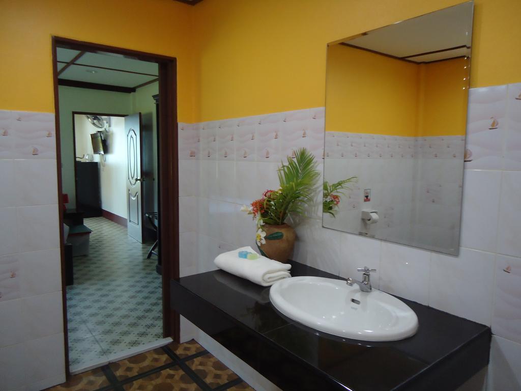 Inn Sea Breeze House, Naiplao