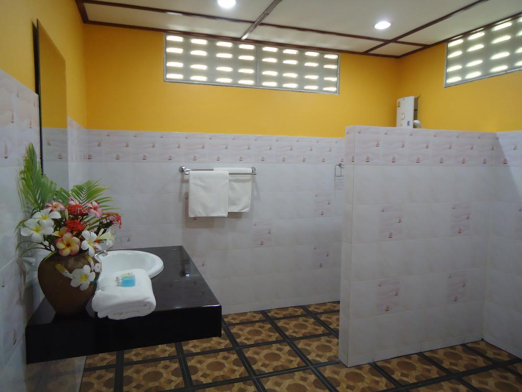 Sea Breeze House, Naiplao