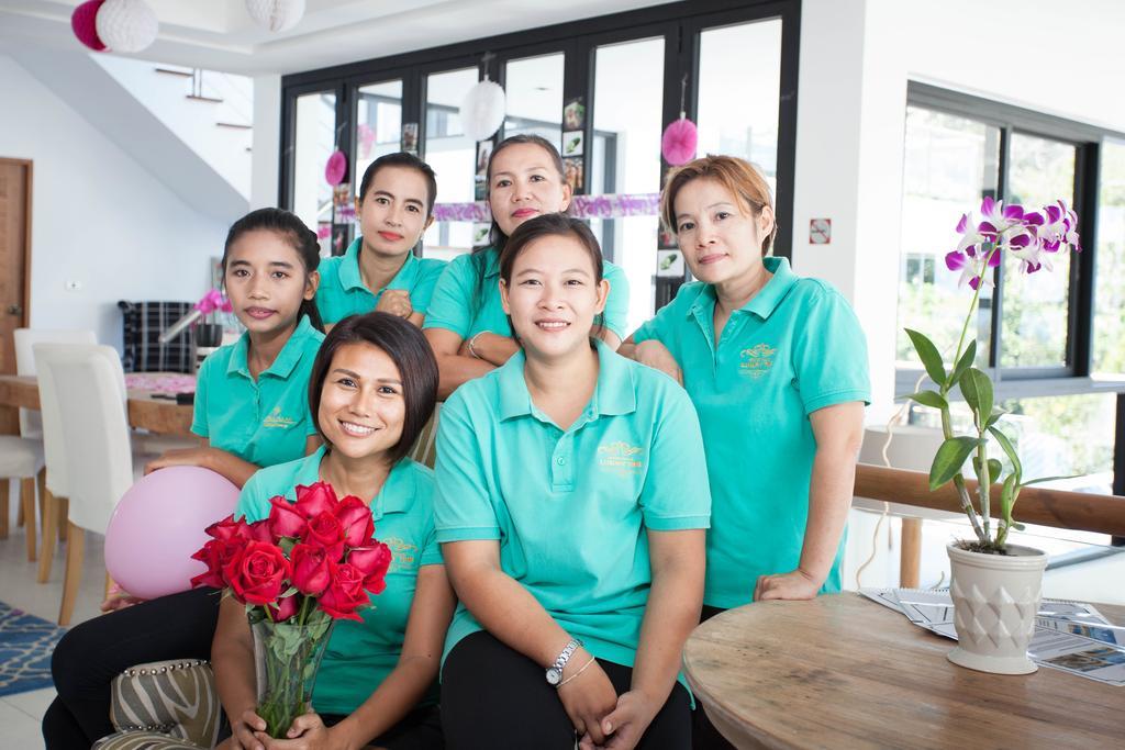 Fully Serviced Grand Luxury Time Phuket Pousada *