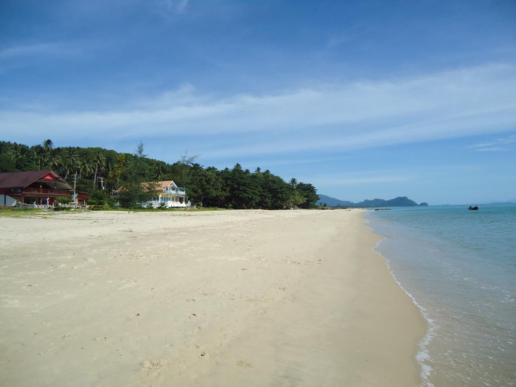 Sea Breeze House, Naiplao Inn