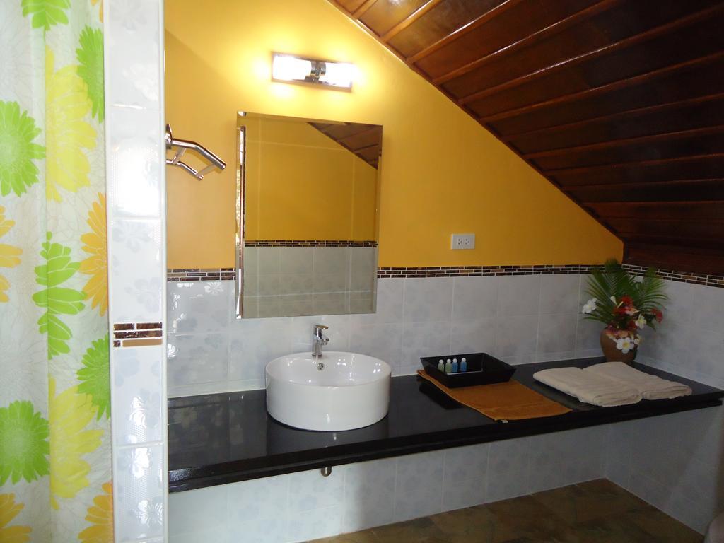 Sea Breeze House, Naiplao 2* Khanom