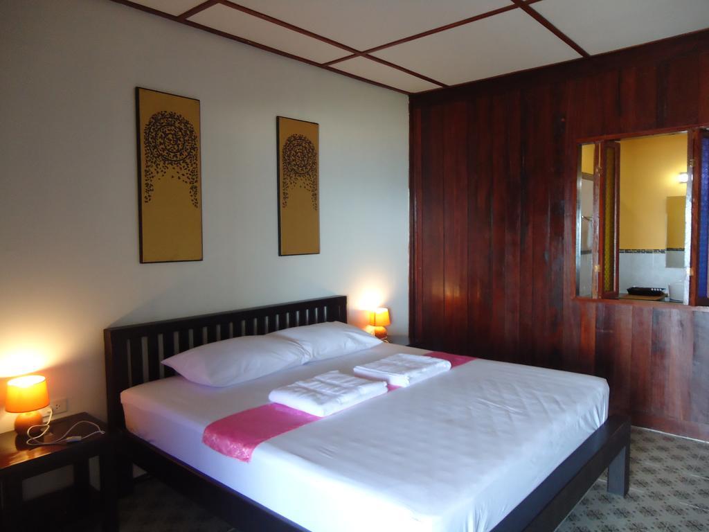 Sea Breeze House, Naiplao Khanom