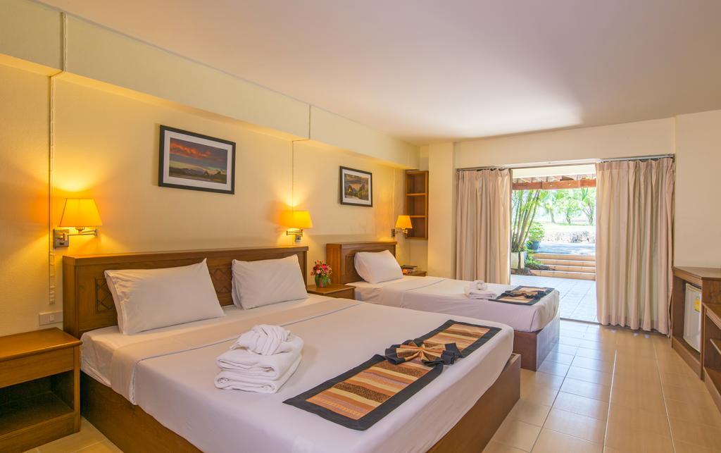 Seaview Hotel 2*