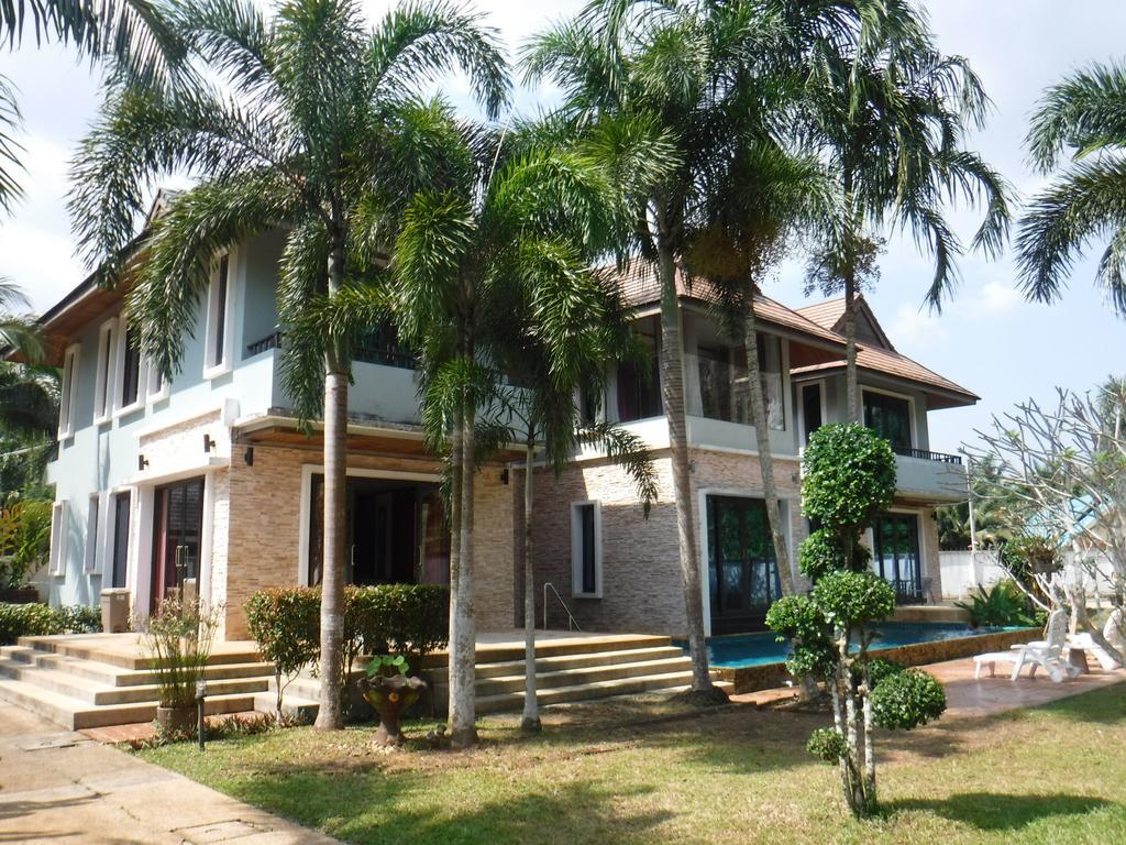 Tanasan Aonang Krabi Villa
