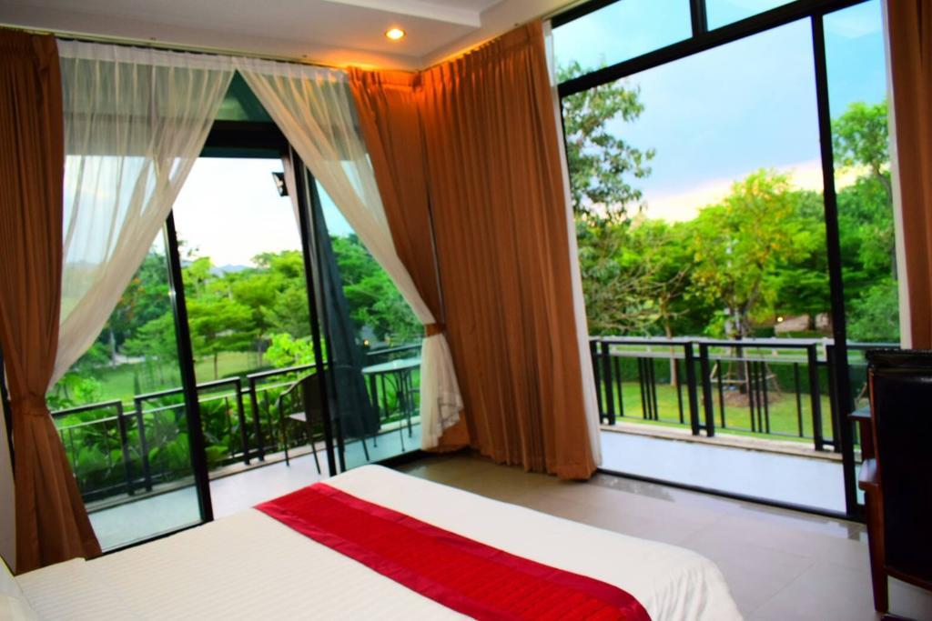 Sasima Moonlight Resort
