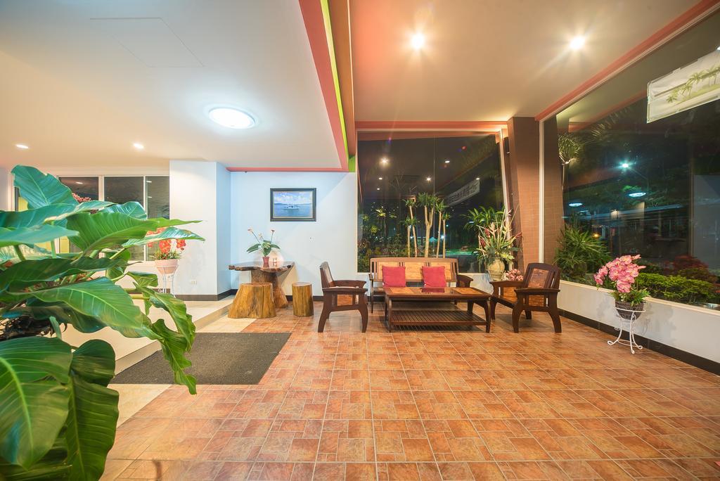Hotel Santiphap & Ban Bang Khu (Phuket)