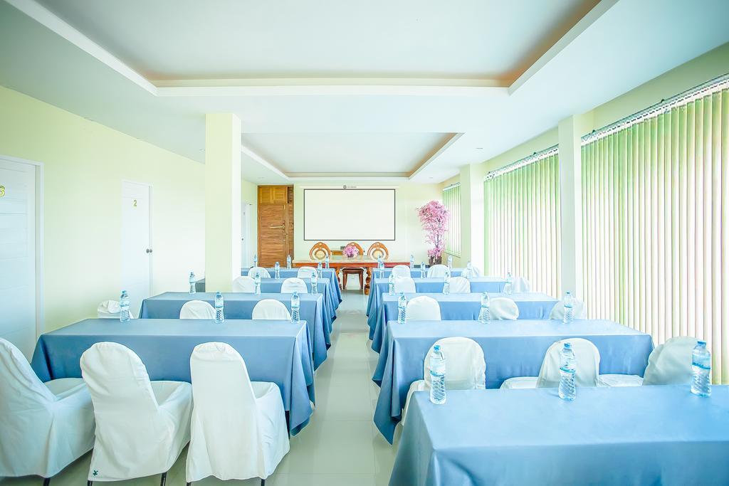 Hotel Santiphap & Ban Bang Khu (Phuket)