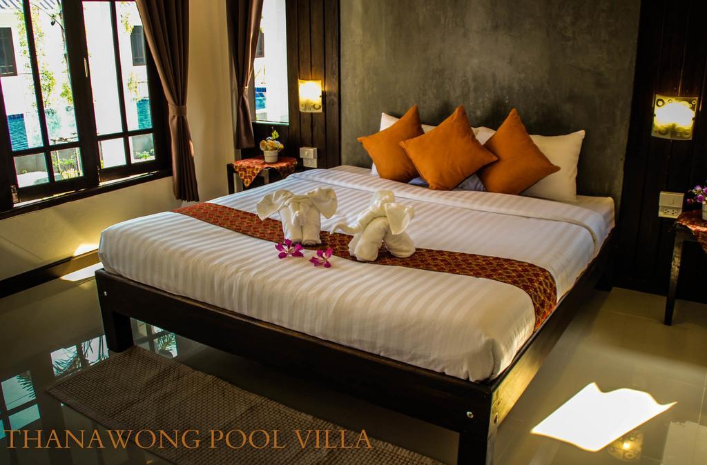 Resort Thanawong Pool