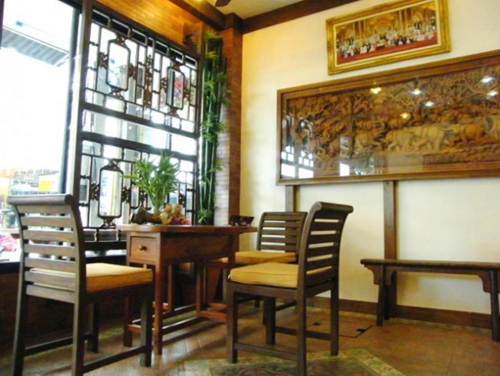 Inn The Red Balcony Pattaya