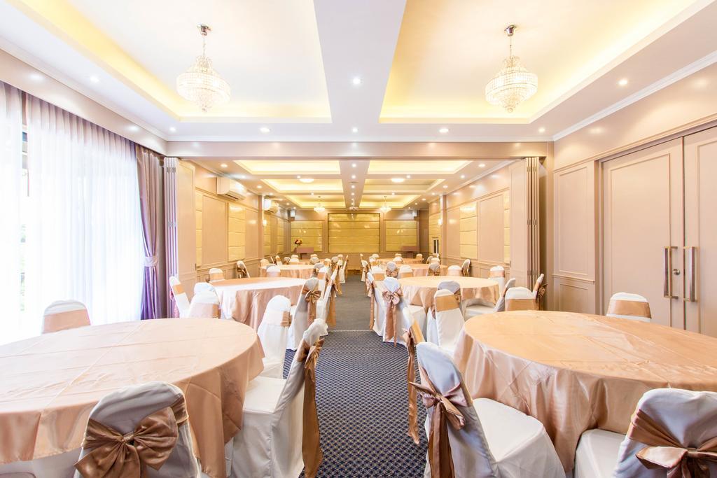 La Boutique 3*