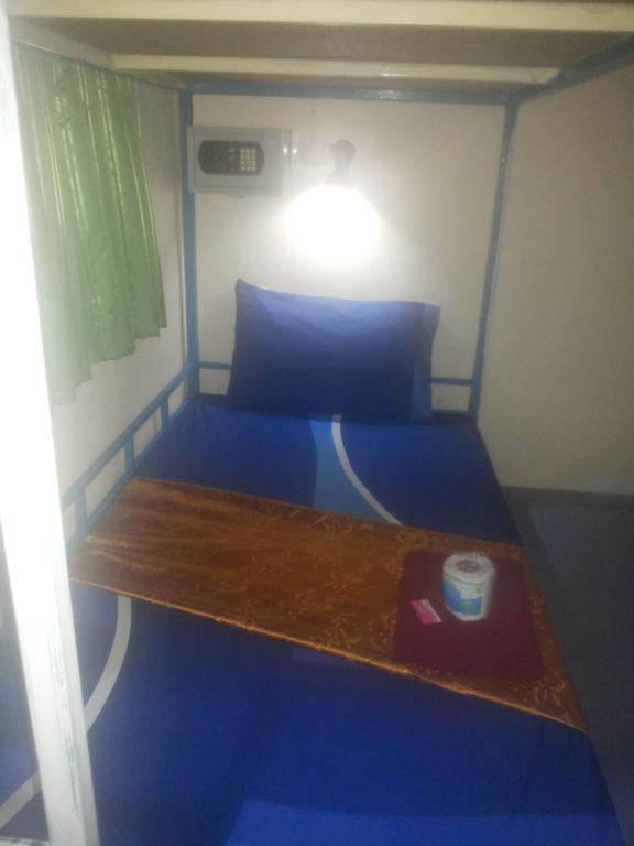 Backpacker Hostel *