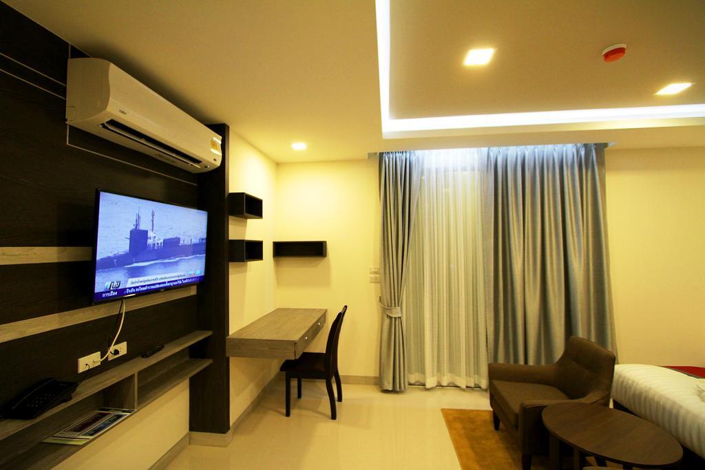 The Contrast I 4* Pluak Daeng