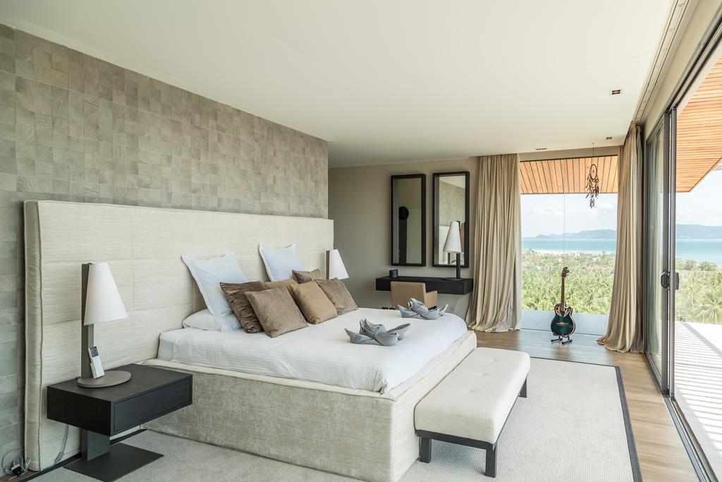 Black Rock Villa *
