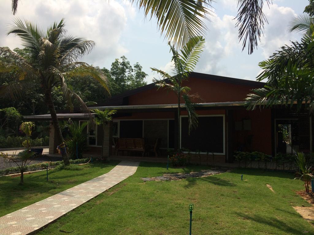 Happy Phang Nga Guest house 2*