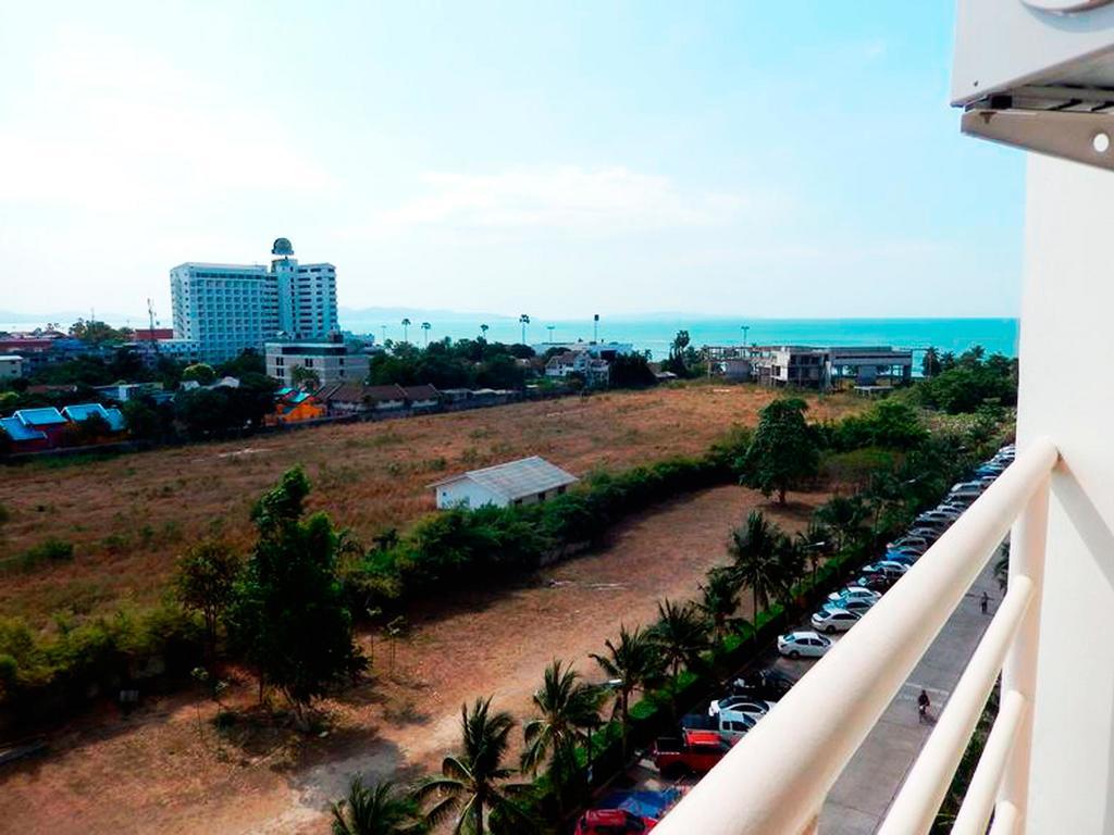 S2 * Jomtien Beach
