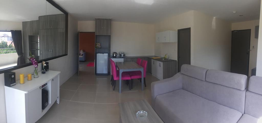 Apartment R-con Wongamat