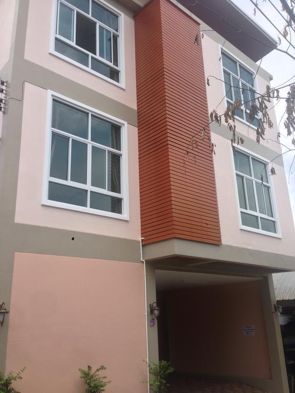 Apartment Baanlaktee 9