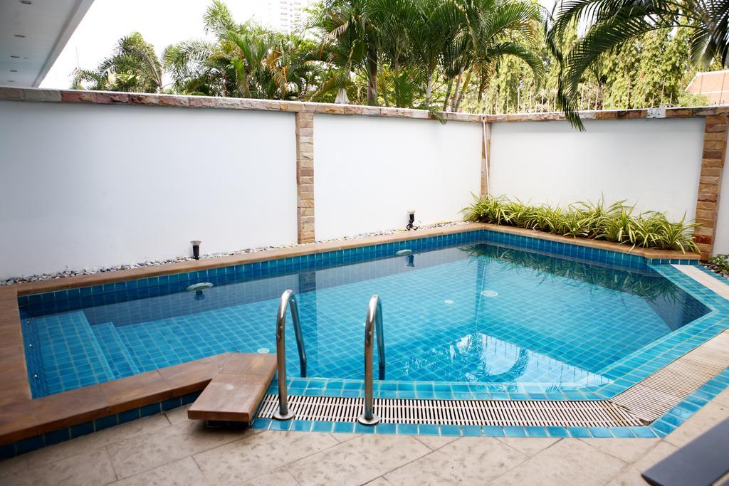 Hidden Palm Pool Pousada