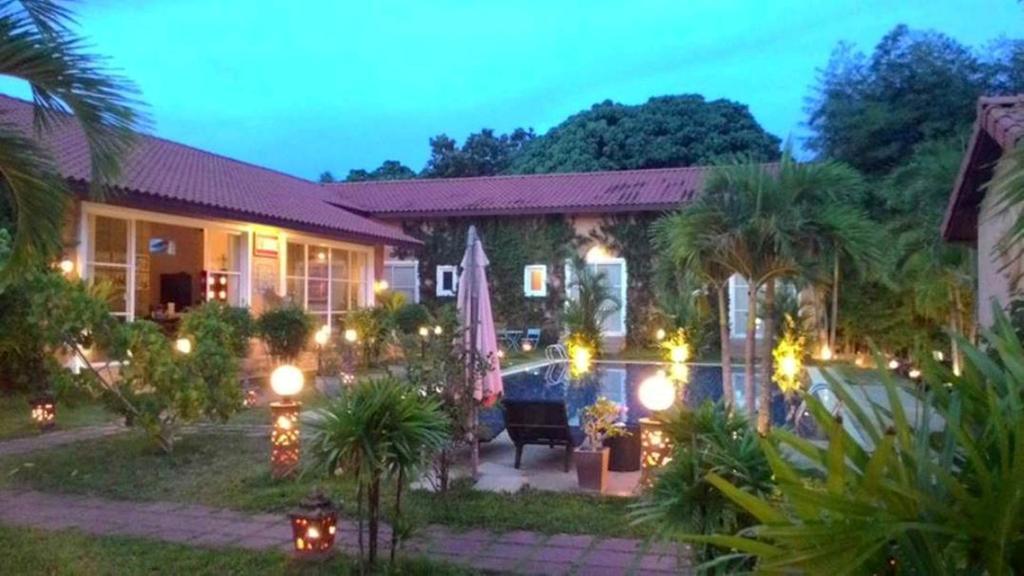 Pictory Garden